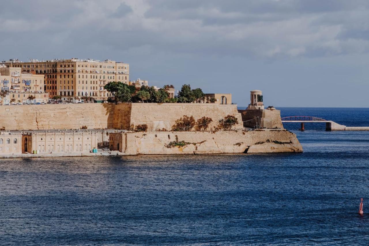 Sally Port Senglea Luaran gambar